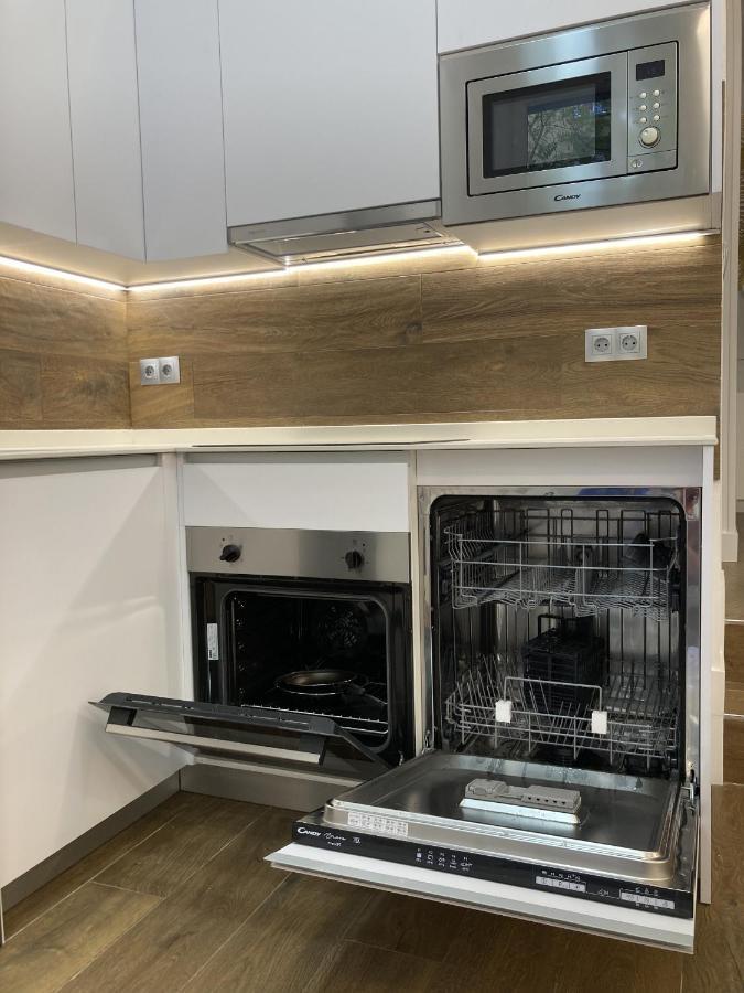 Nuevo Piso Retiro Appartement Madrid Buitenkant foto